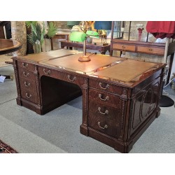 Presidential Desk top Quality SOLD